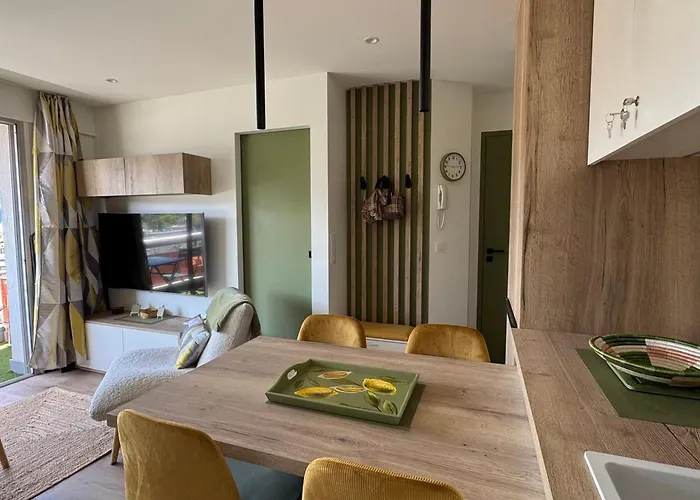 Superbe T2 Renove, Climatise, Parking, Balcon - Vue Et Montagnes - Fr-1-555-116 アパート エクスレバン